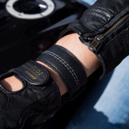 WOOLF/Moto Dark